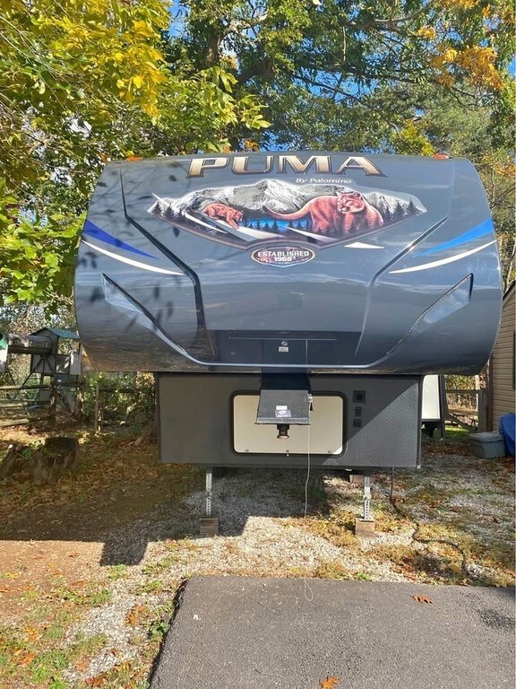 2020 Palomino Puma Fifth Wheel