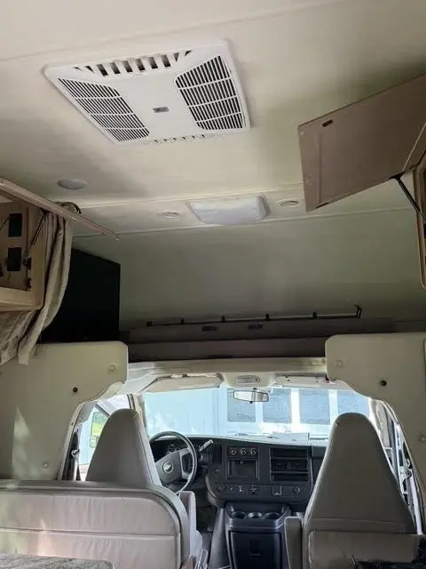 2020 Thor Motor Coach Chateau Motorized Class C