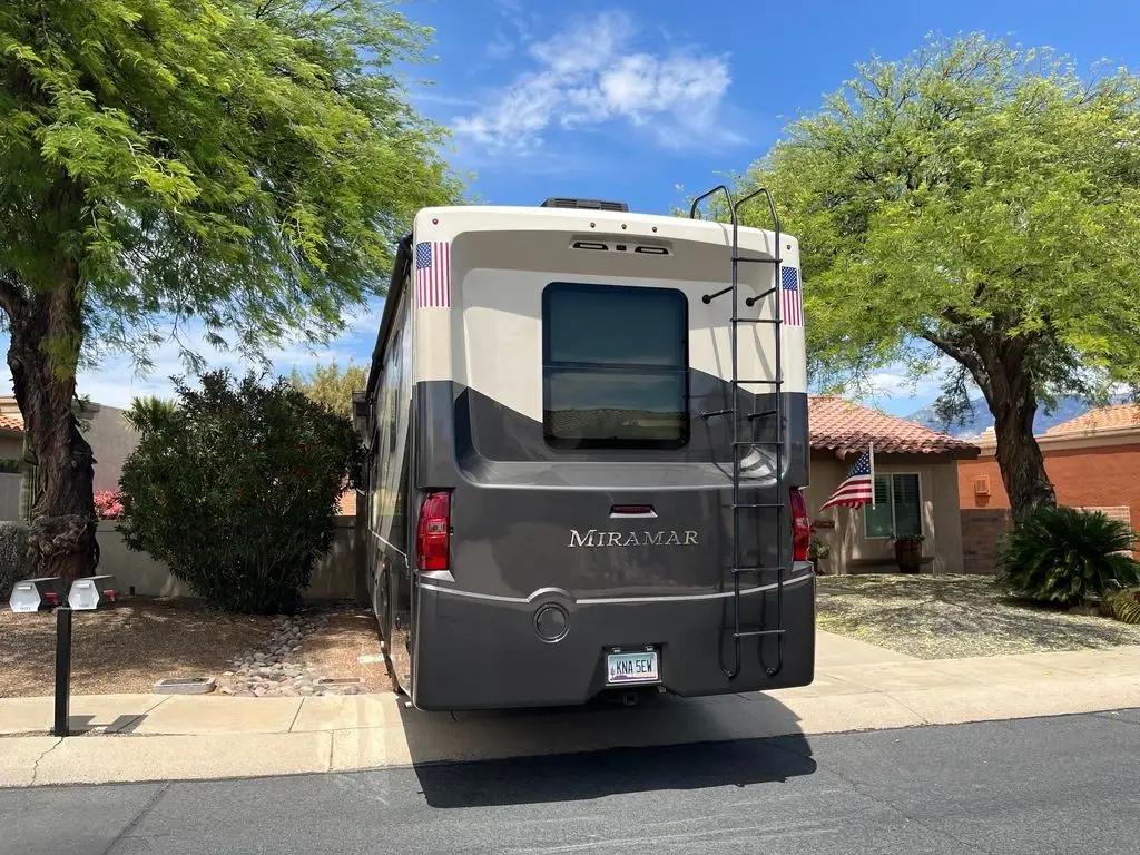 2020 Thor Motor Coach Miramar Class A Motorhome