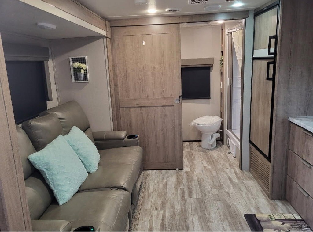 2021 Grand Design Imagine XLS Travel Trailer