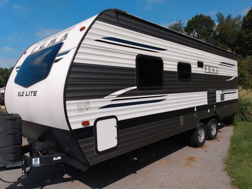 2021 Palomino by Forest River Puma XLE Lite Travel Trailer