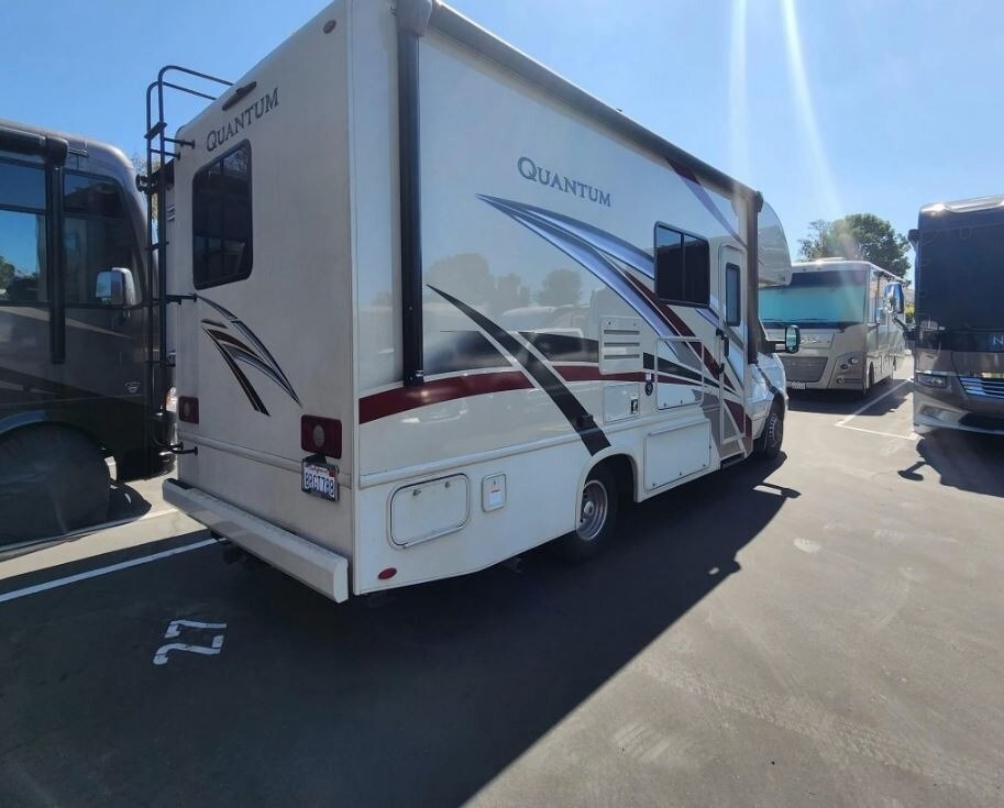 2021 Thor Motor Coach Quantum Sprinter Motorized Class C