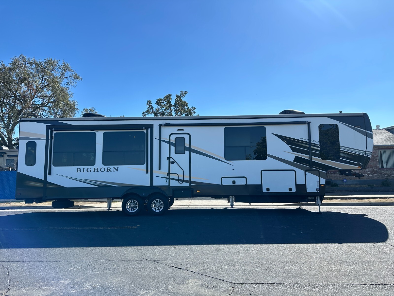 2022 Heartland Bighorn 3883MD Fifth Wheel