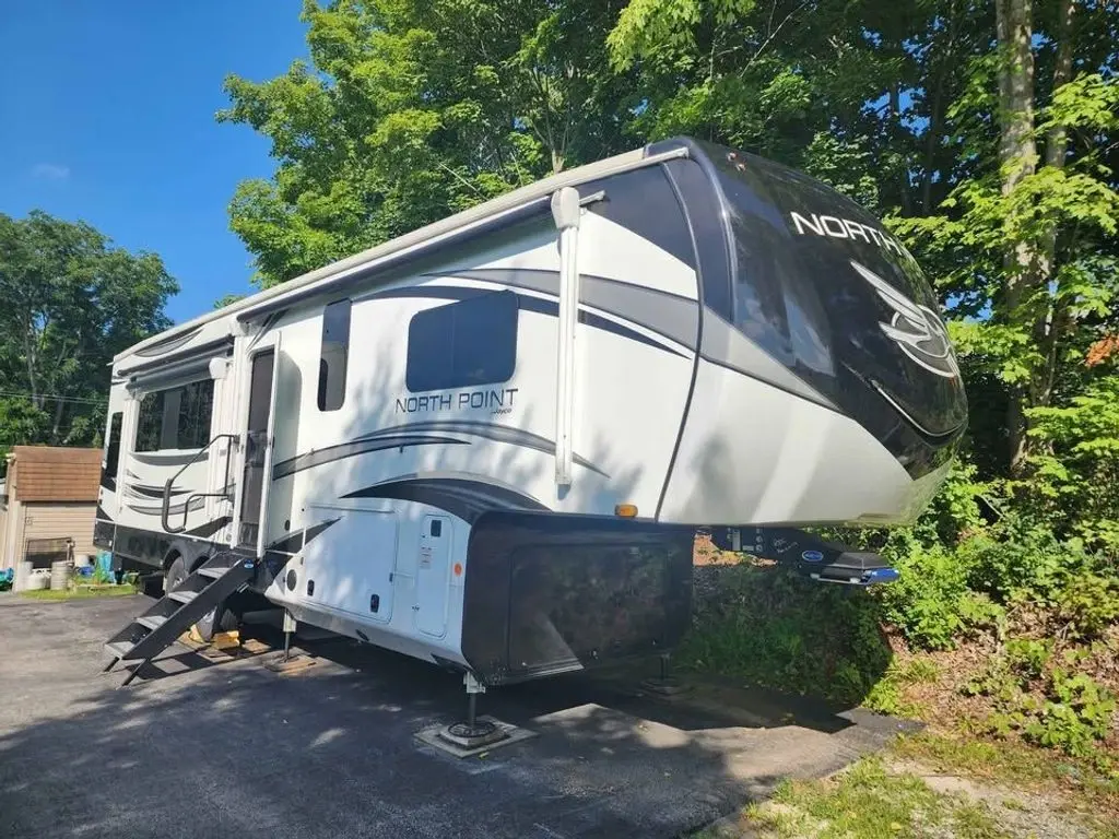 2022 Jayco North Point Fifth Wheel