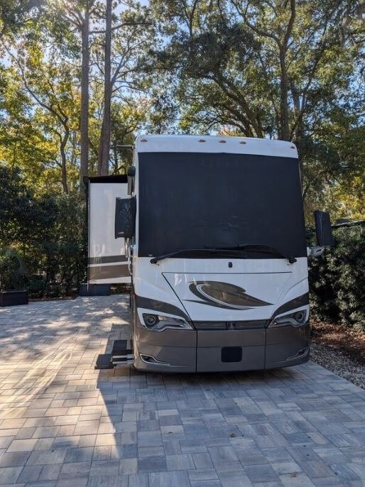 2022 Tiffin Motorhomes Allegro Bus Motorized Class A