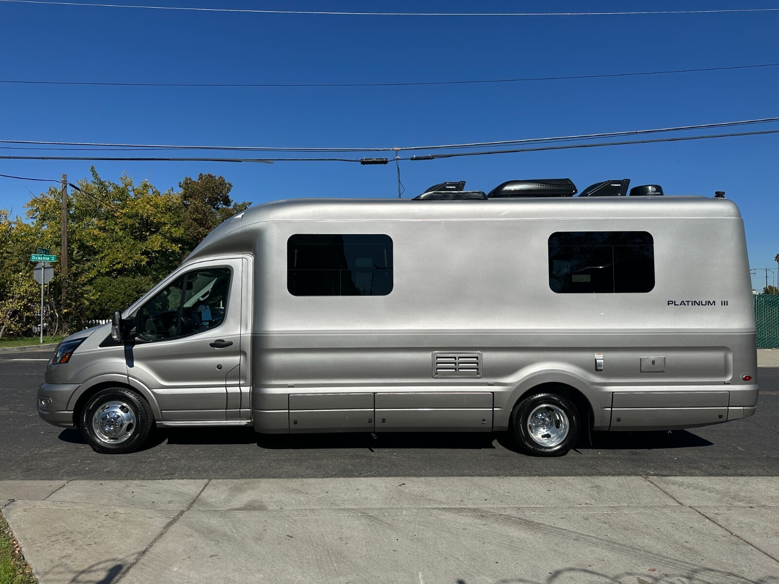 2023 Coach House Platinum III 250DT