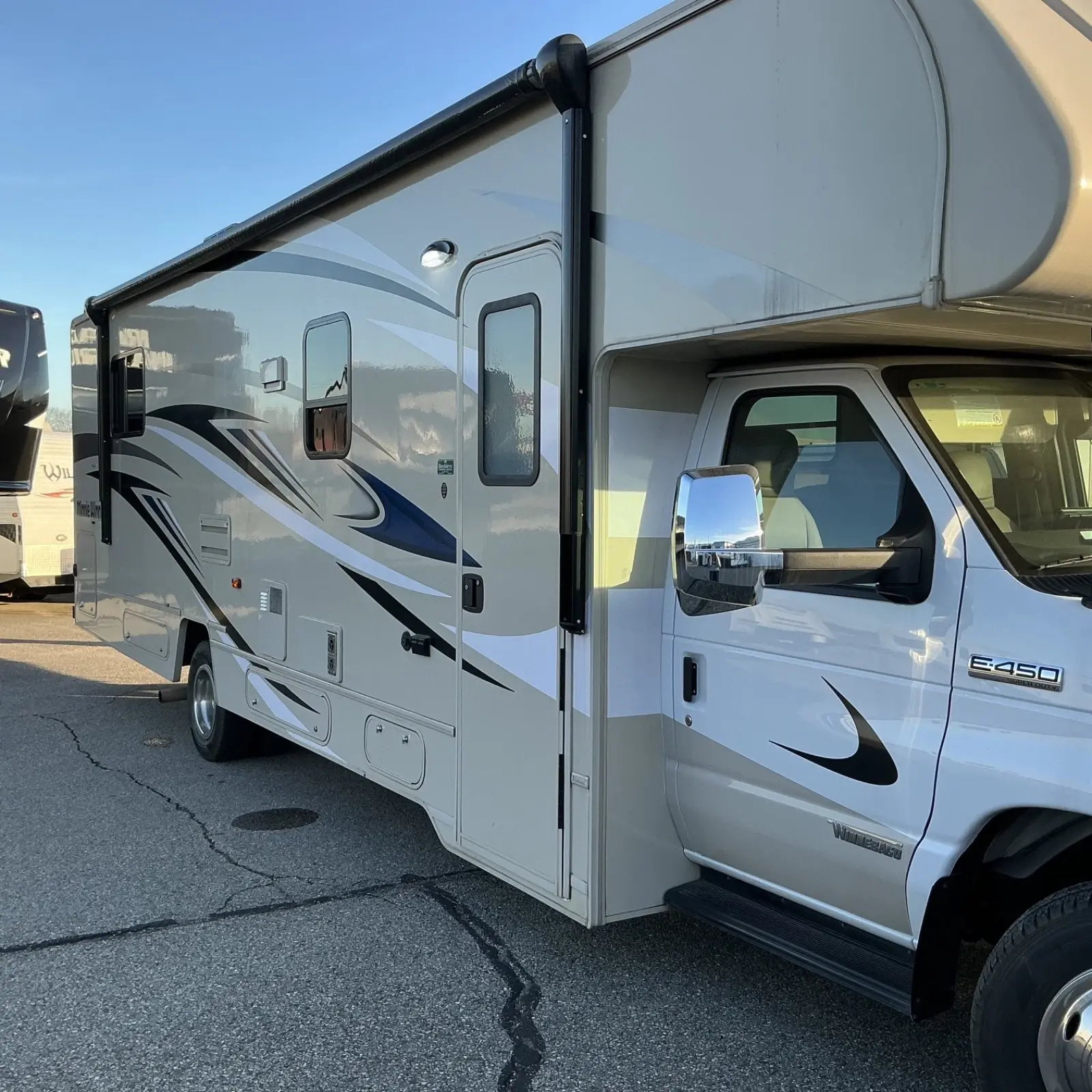 2023 Winnebago 31K RV Motorhome