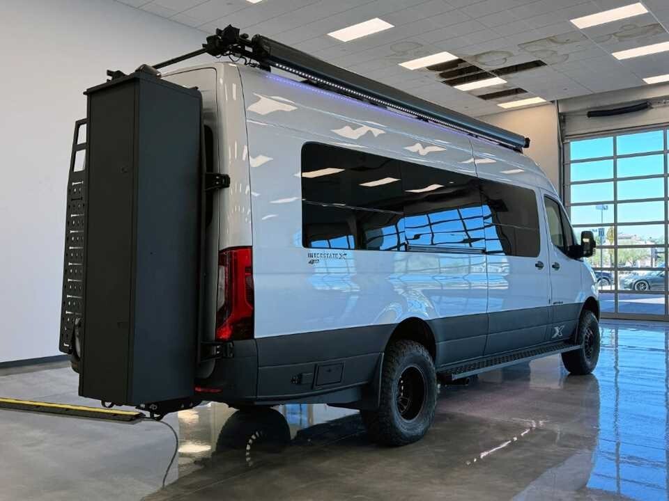 2024 SILVER Airstream Interstate Crew Van