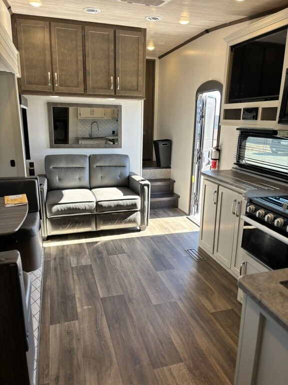 2024 Keystone Cougar Sport Fifth Wheel