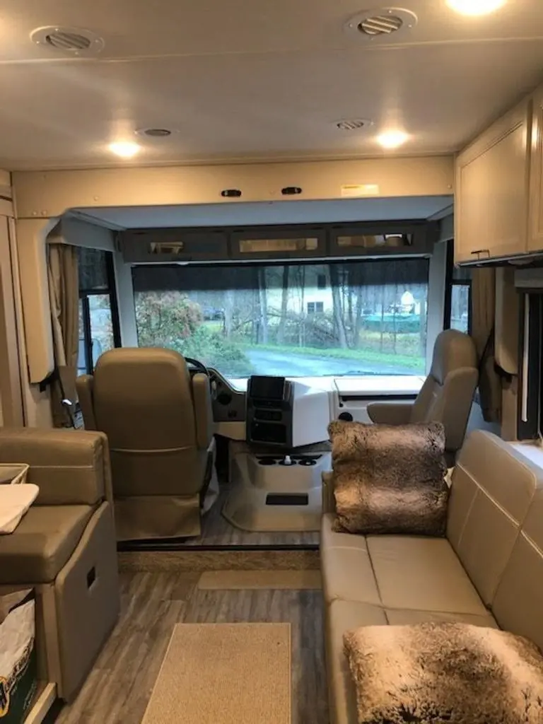 2024 Thor Motor Coach Resonate Class A Motorhome