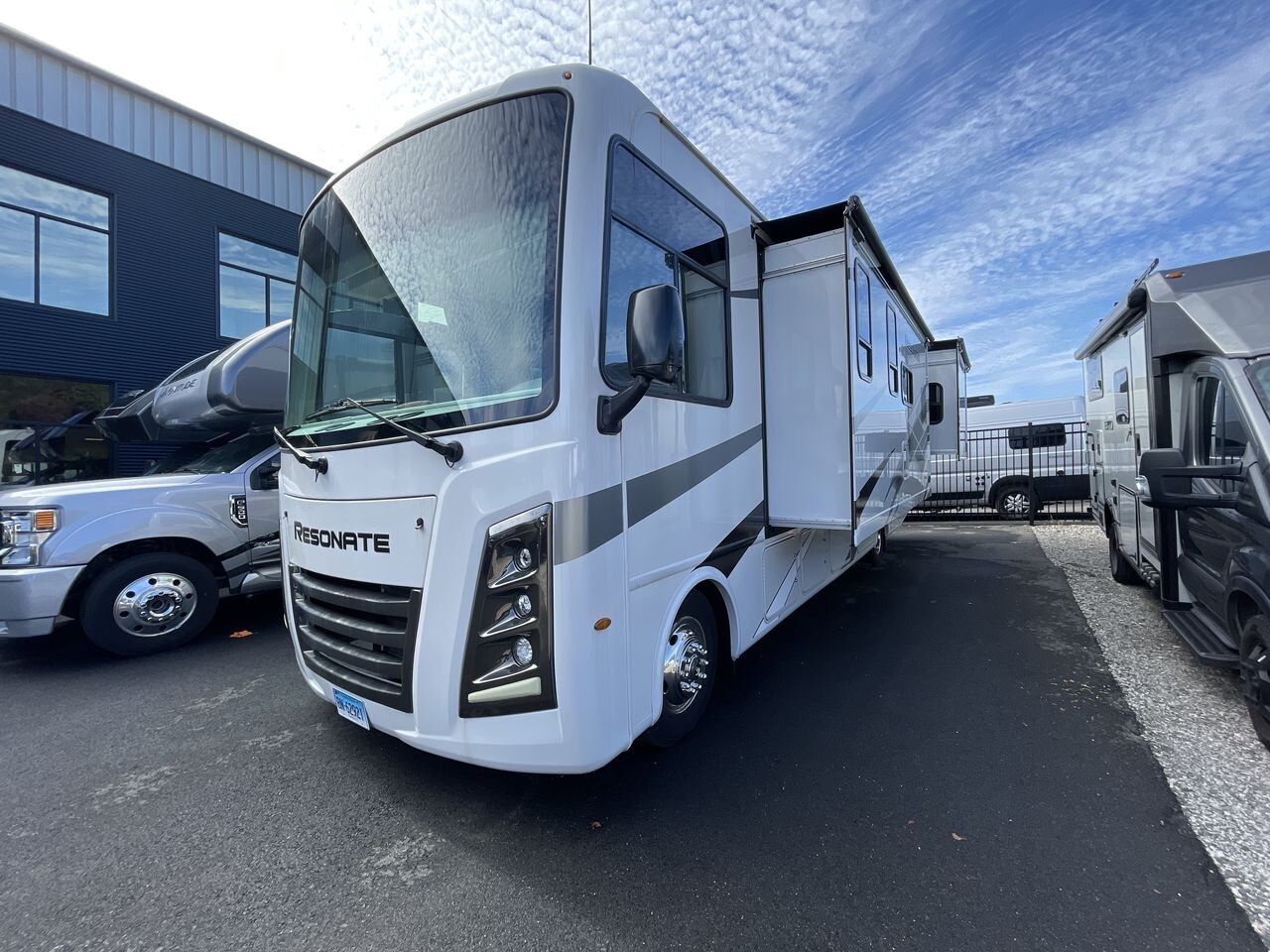 2024 Thor Motor Coach Resonate