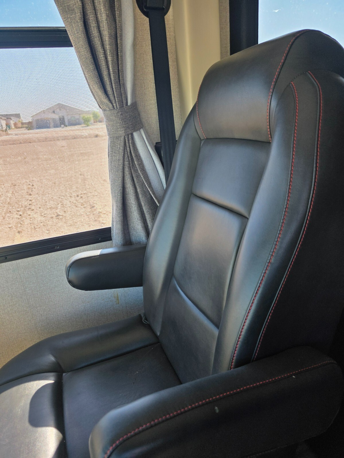 2024 Thor OUTLAW Toy Hauler