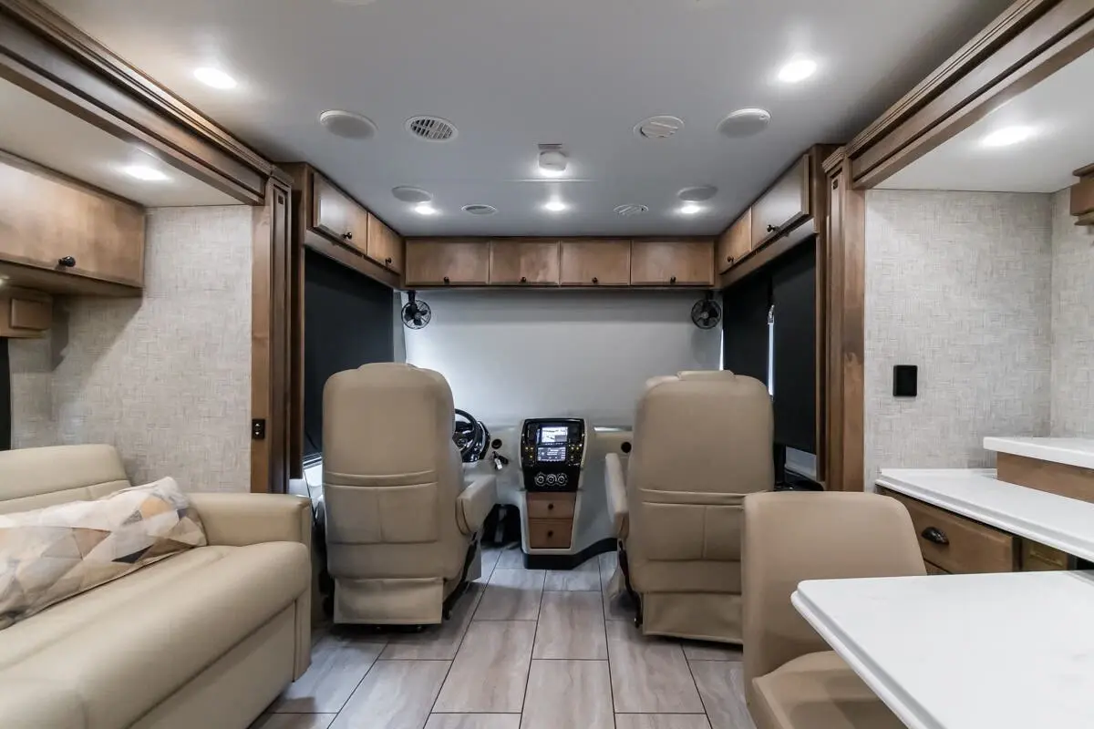 2024 Tiffin Motorhomes Allegro Breeze