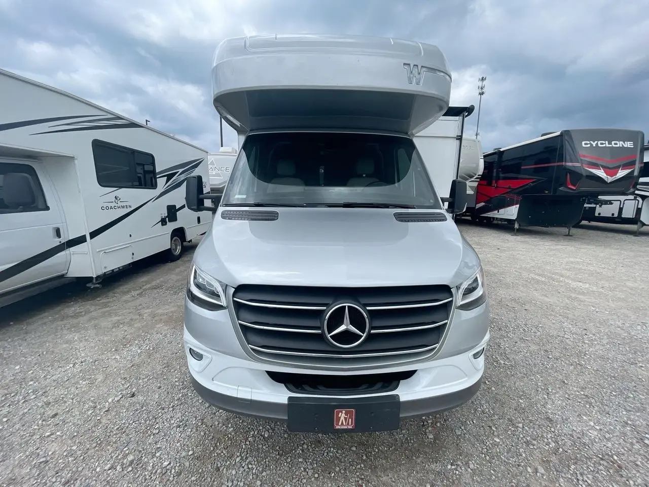 2024 Winnebago Navion