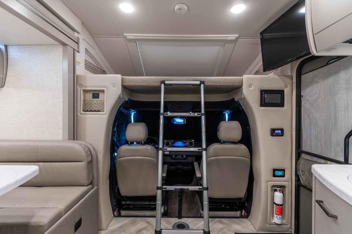 2025 Thor Motor Coach Tiburon