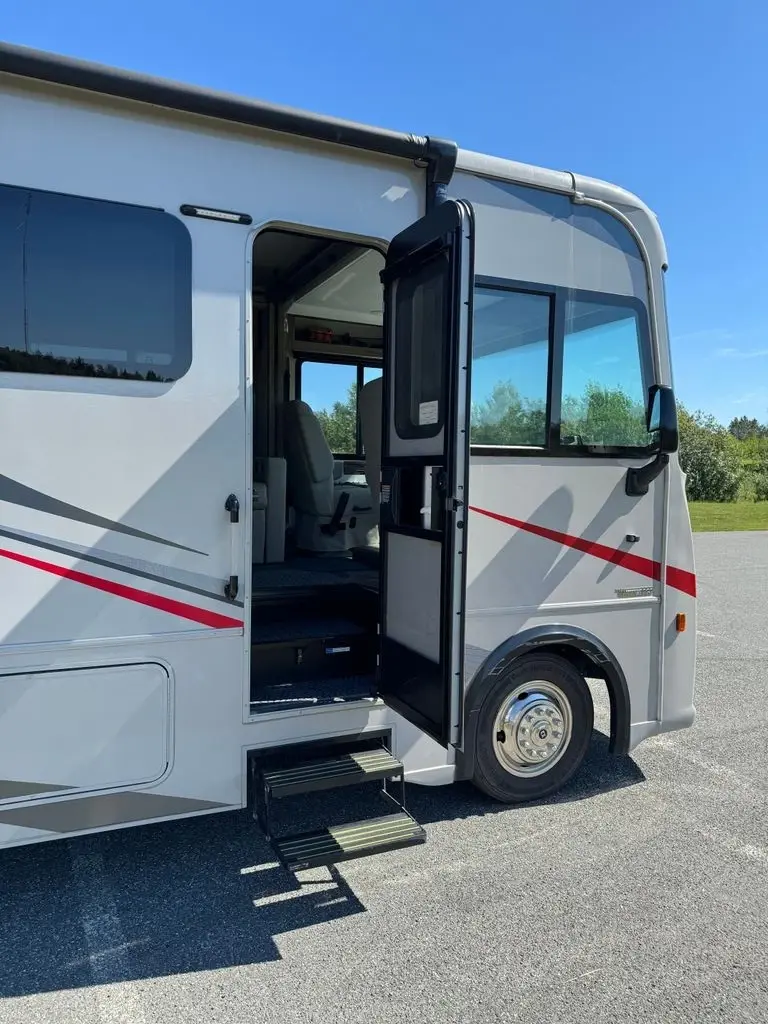 2025 Winnebago Vista Class A Motorhome