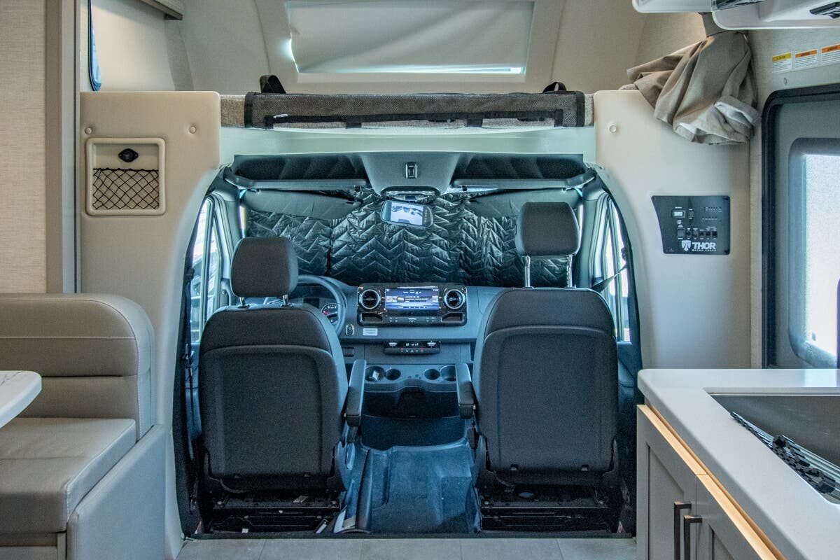 2026 Thor Motor Coach Quantum Sprinter