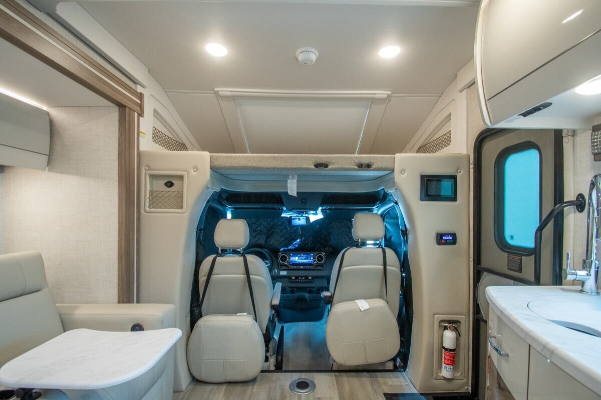 2026 Thor Motor Coach Tiburon