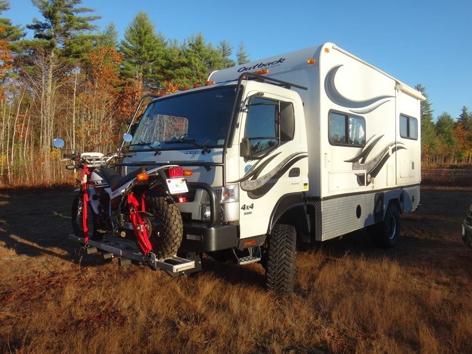 2013 Earthcruiser Outback 4x4 Expedition Vehicle