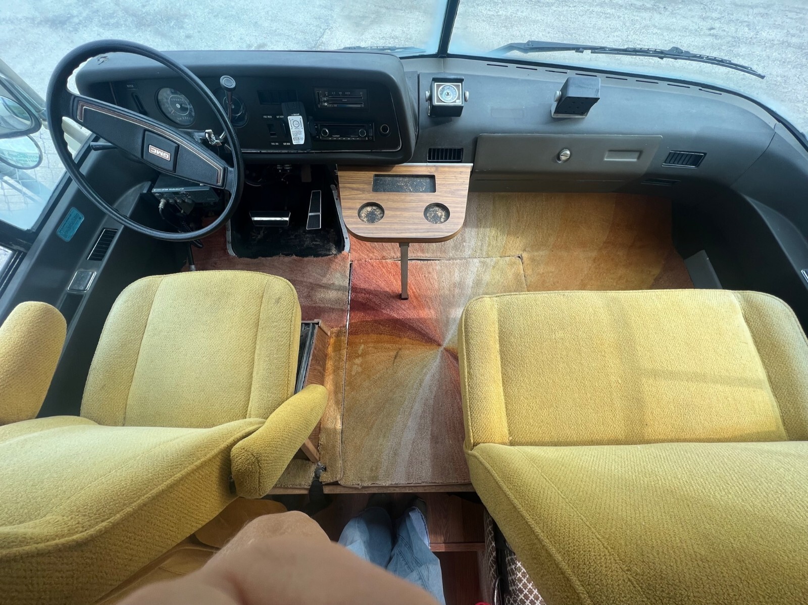 1977 beige GMC GMC motorhome 'Painted Desert Motorhome