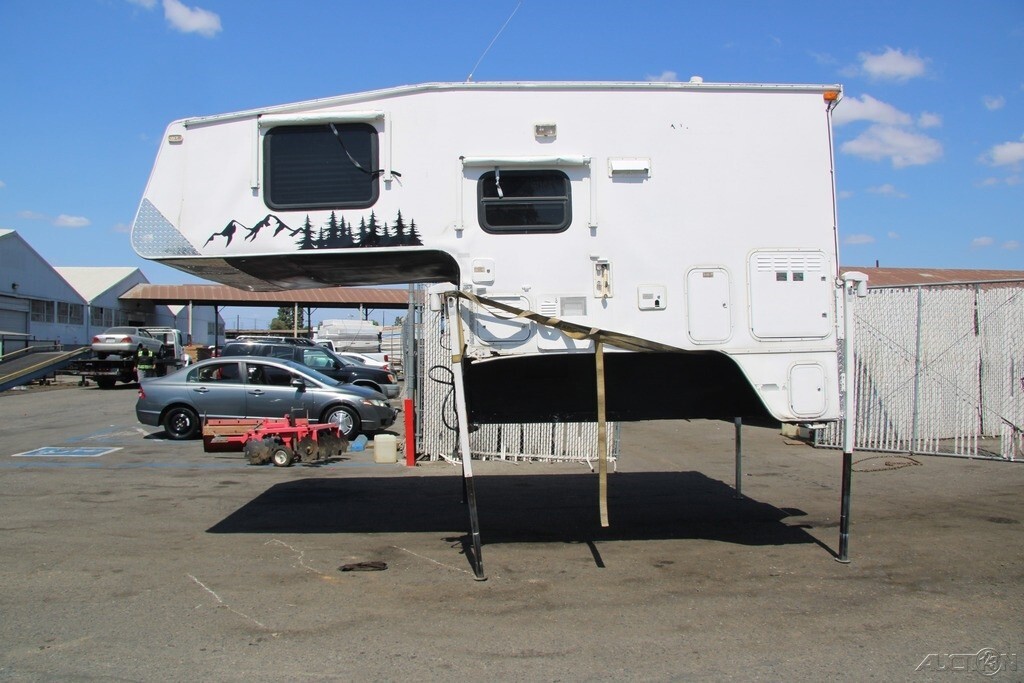2002 Arctic Truck Camper Pop Up Truck Camper