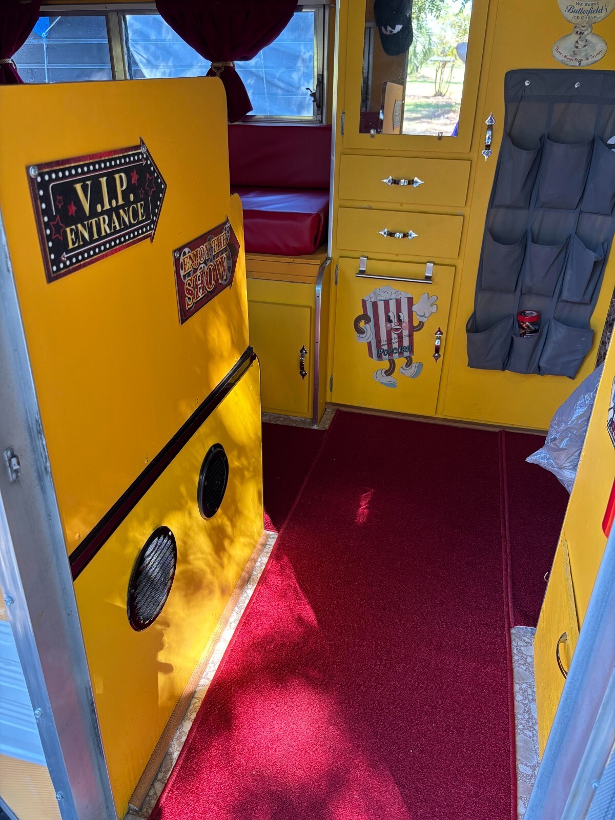 1969 Shasta LoFlyte, Front Kitchen Travel Trailer Camper