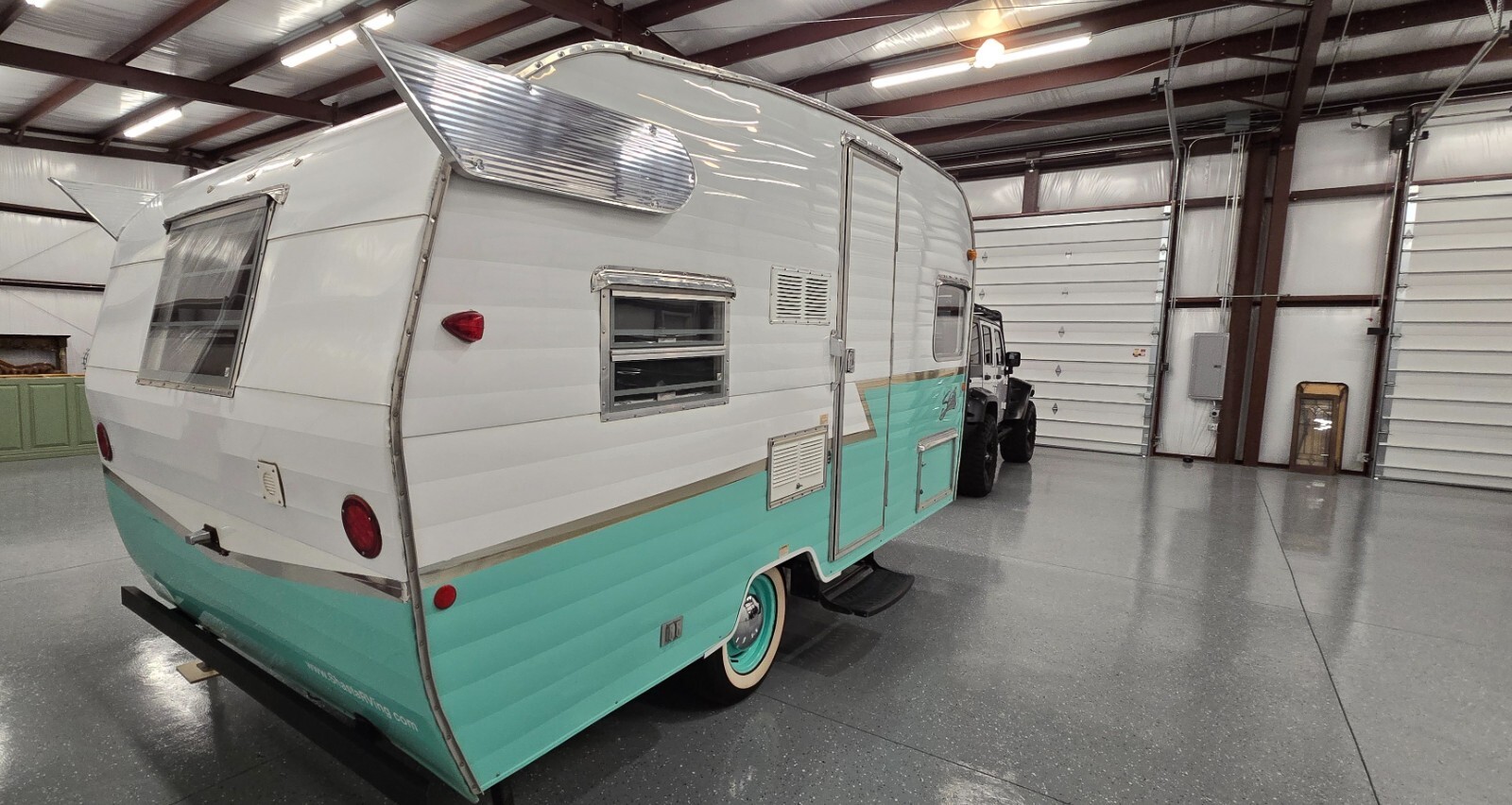 2015 Shasta Vintage Re-Issue Airflyte Travel Trailer
