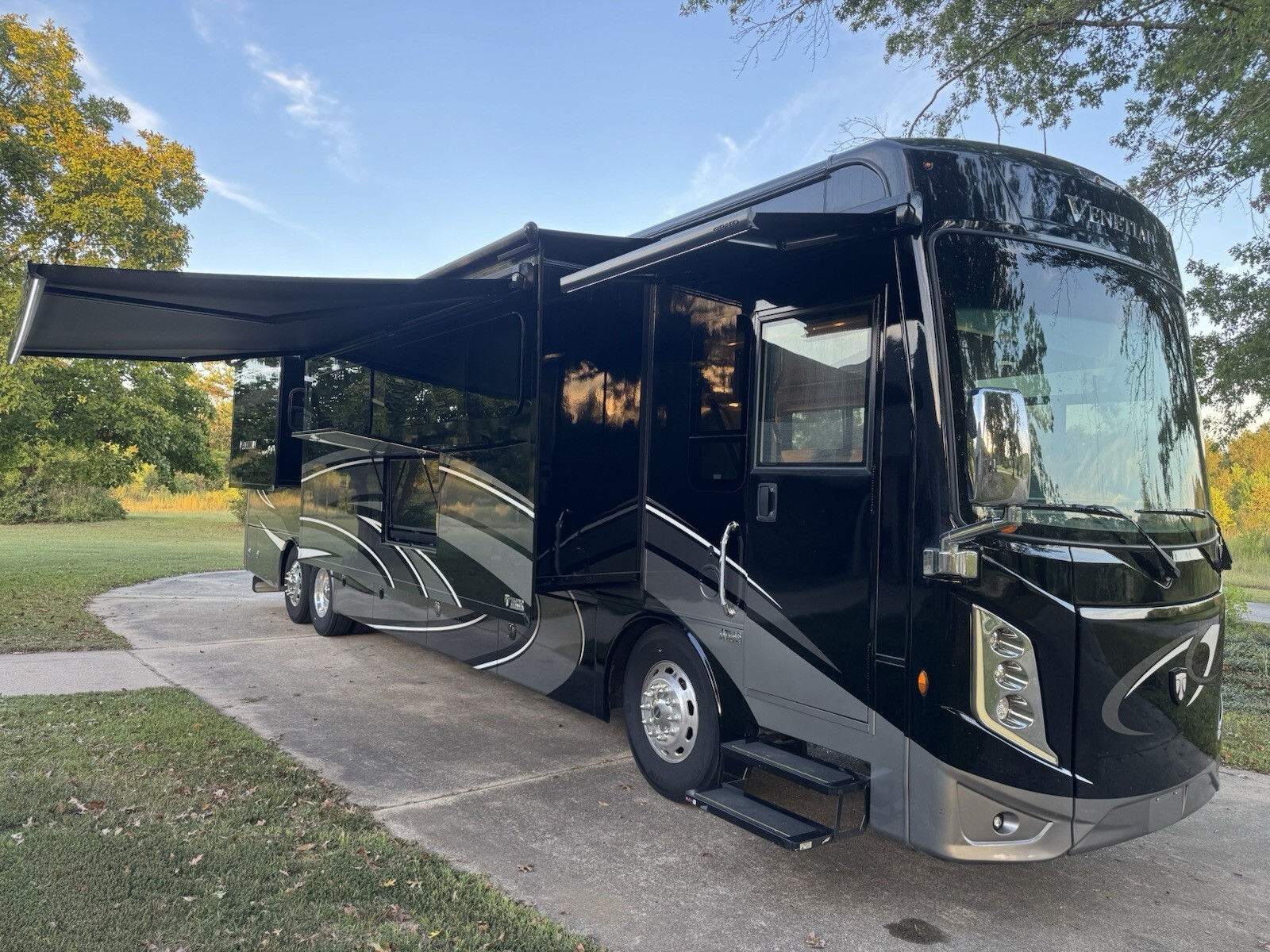 2022 Thor Thor Venician, F 42