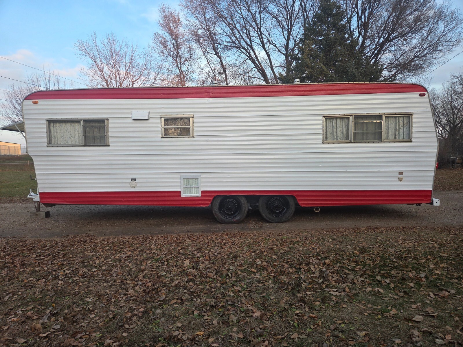 1971 RED DALE TRAVEL TRAILER