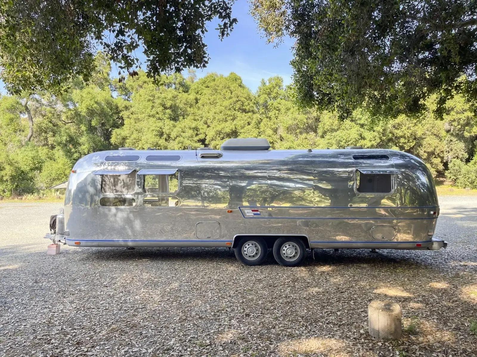 1974 Airstream International Land Yacht Sovereign