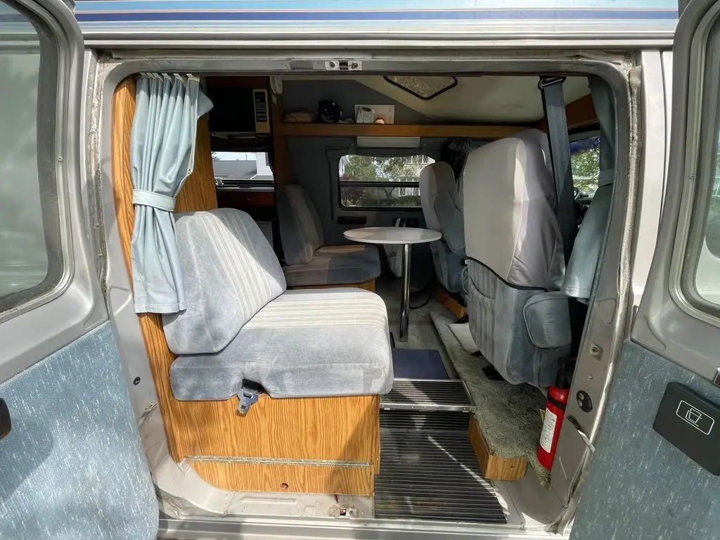 1989 Roadtrek Versatile 190 Class B Motorhome