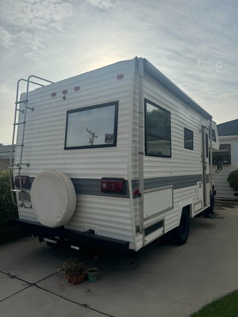 1991 Gulf Stream Conquest Motorized Class C