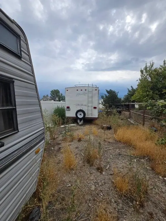 1999 Fleetwood Prowler Travel Trailer