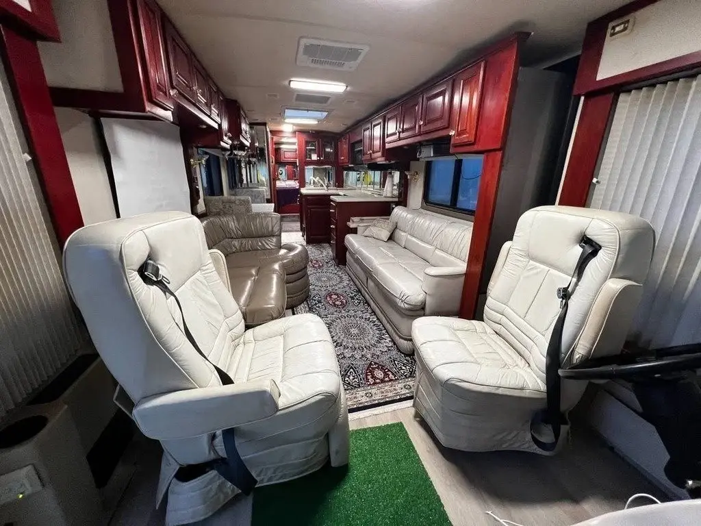 2000 Airstream Land Yacht Motorized Class A