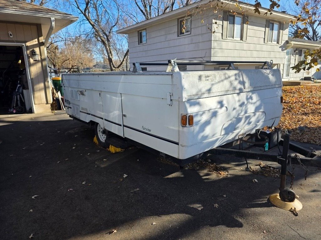 2000 Coleman Destiny Series Pop-Up