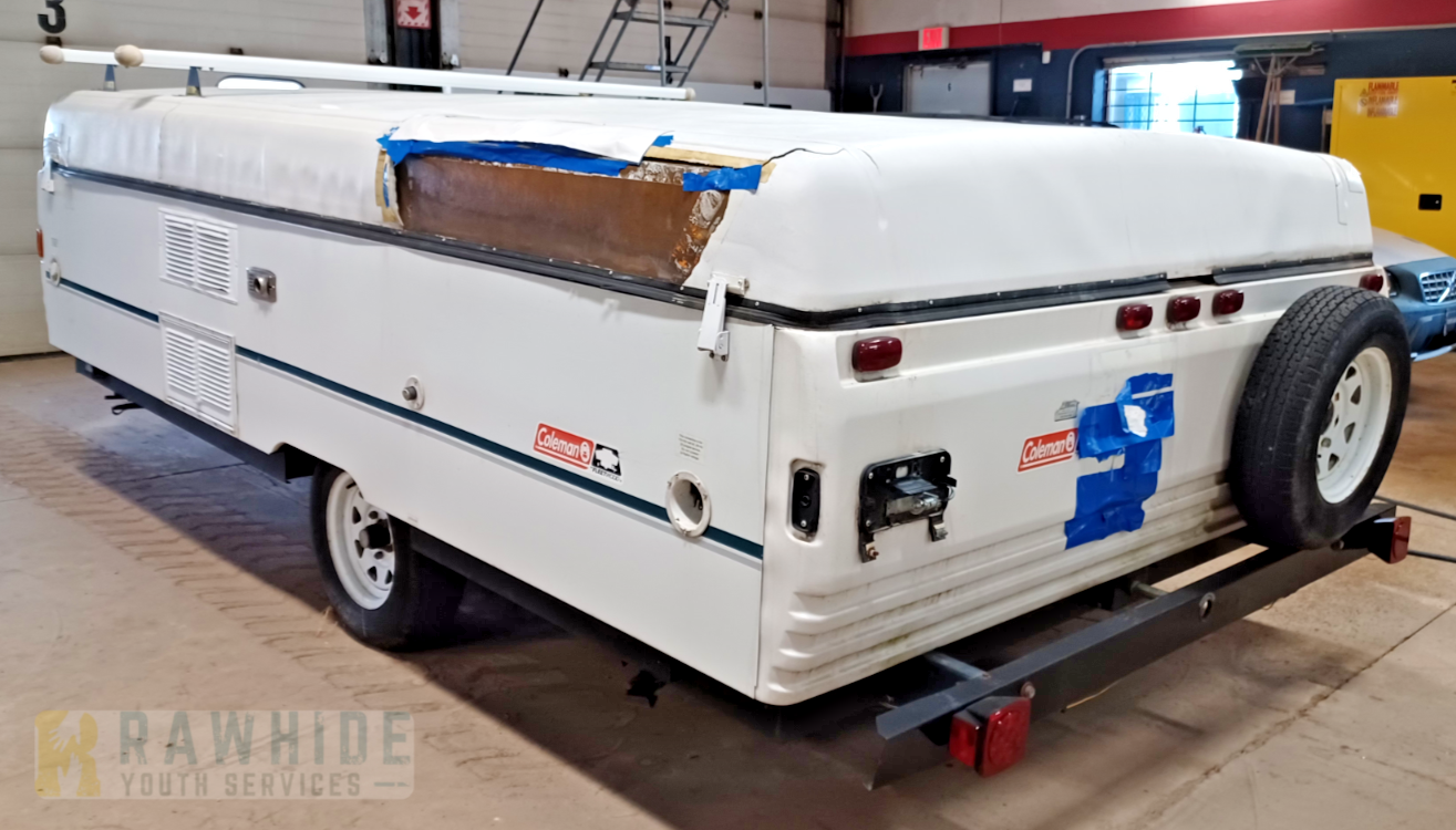 2000 Coleman Fleetwood