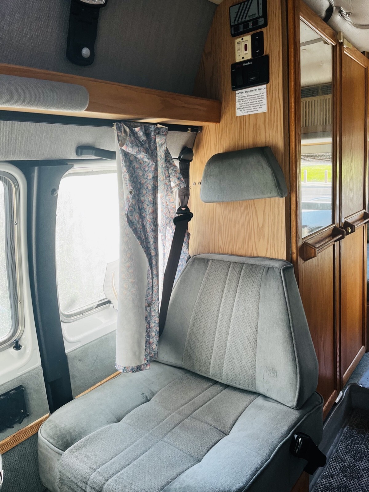 2001 Dodge Roadtrek Motorized Class B