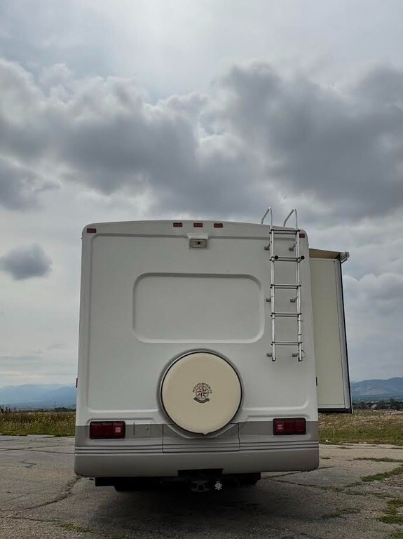 2002 Tiffin Motorhomes Allegro Bay Motorized Class A