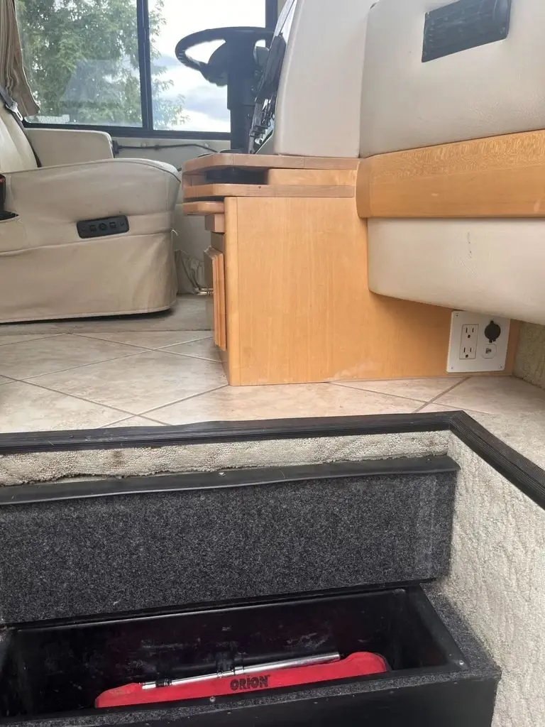 2005 Safari Gazelle Class A Motorhome
