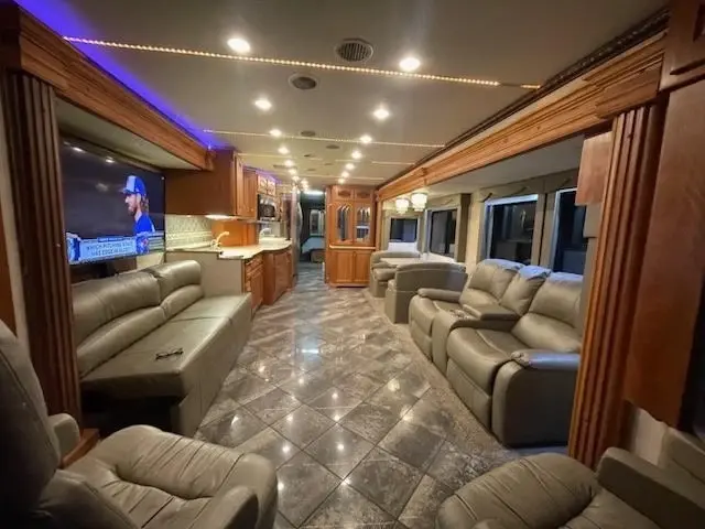 2006 Newmar Essex Motorized Class A