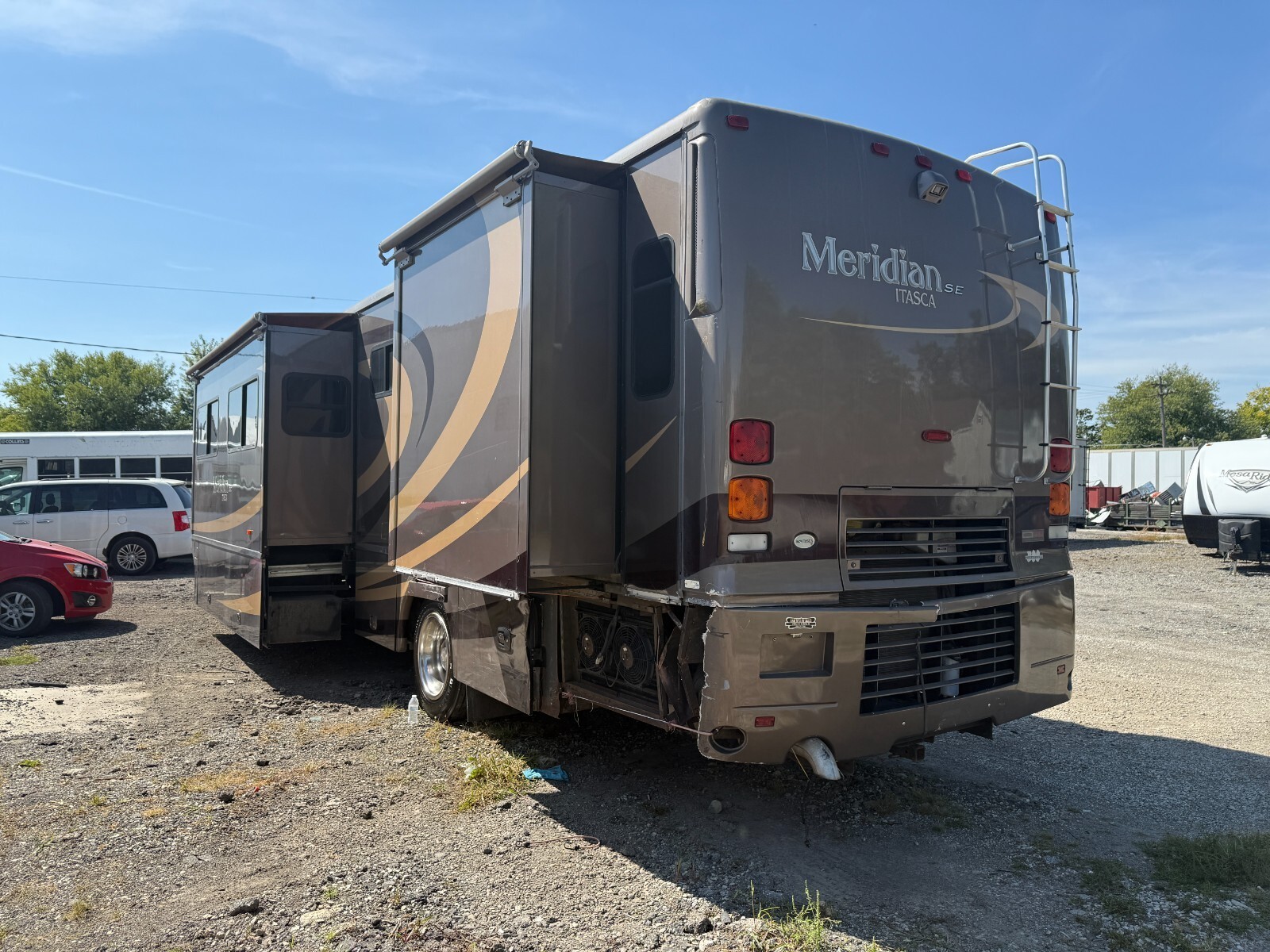 2006 Winnebago Meridian IKP-36SG
