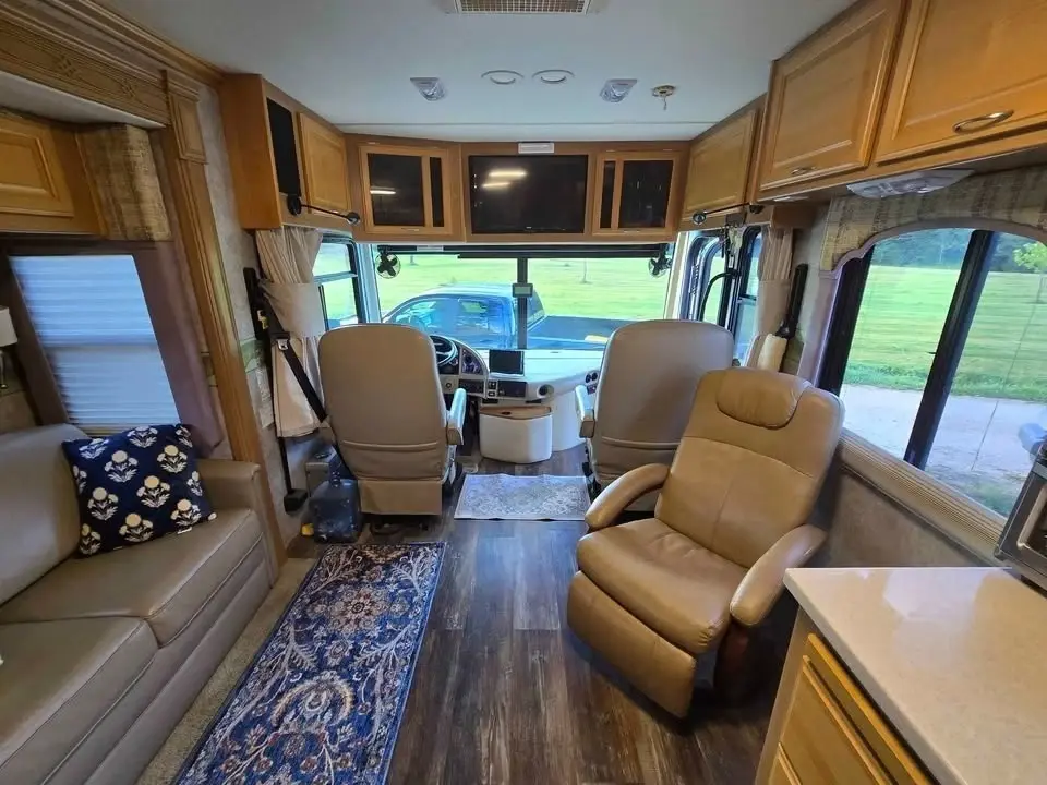 2007 Fleetwood Bounder Motorized Class A
