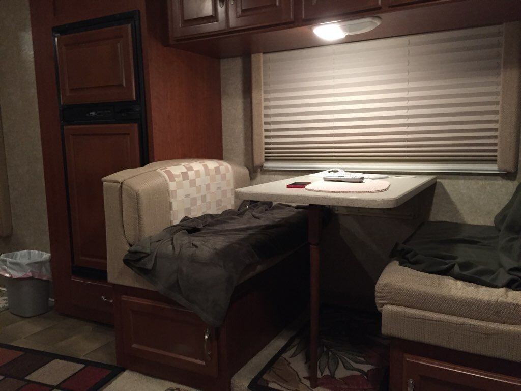 2007 Four Winds Dutchmen Class C Motorhome
