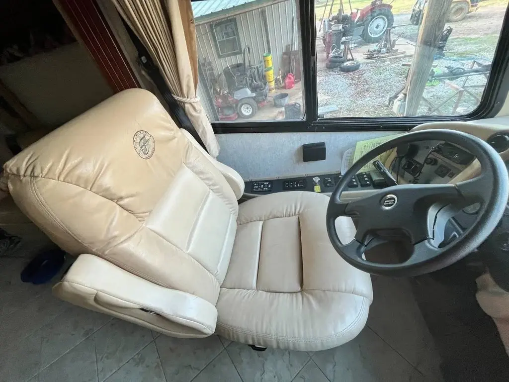2007 Tiffin Motorhomes Phaeton Motorized Class A
