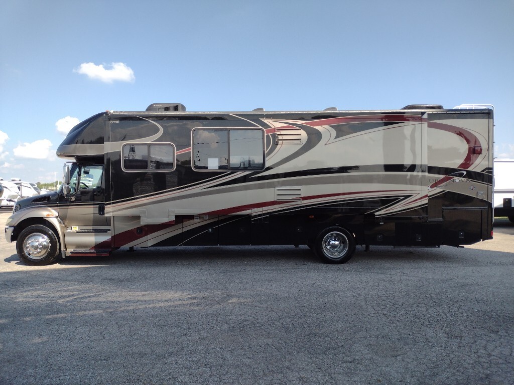 2008 Gulf Stream SUPERNOVA