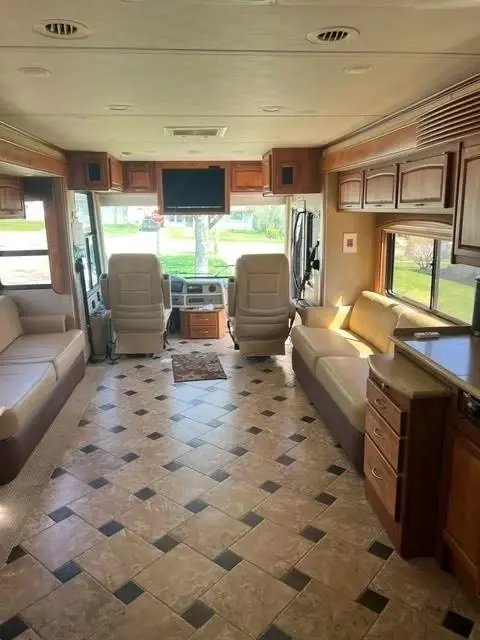2009 Monaco Diplomat Motorized Class A