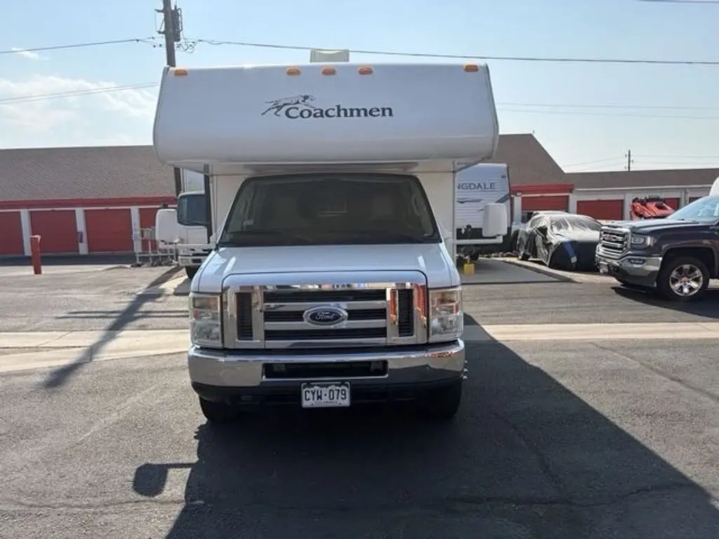 2012 Coachmen Freelander Class C Motorhome
