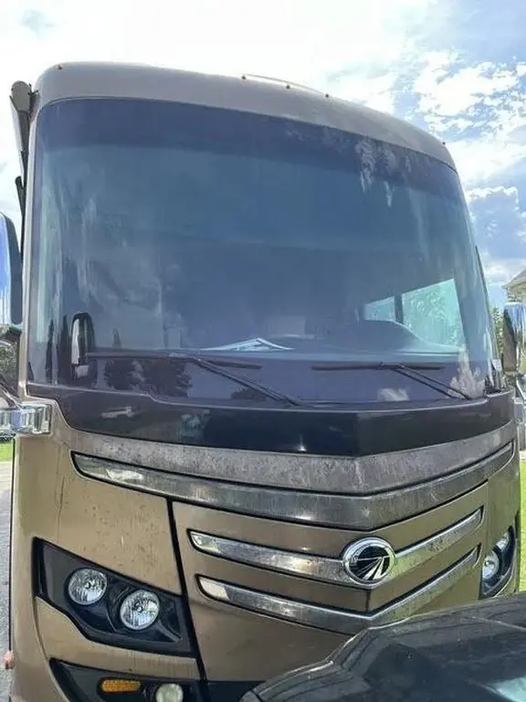2012 Monaco Knight Motorized Class A