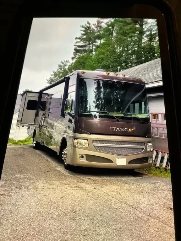 2014 Itasca Suncruiser Motorized Class A
