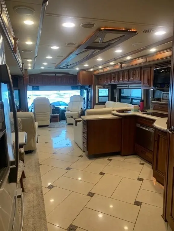 2014 Winnebago Tour Motorized Class A